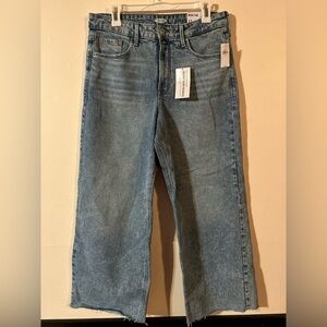 NWT Old Navy Extra High Rise Wide Leg Raw Hem Jeans